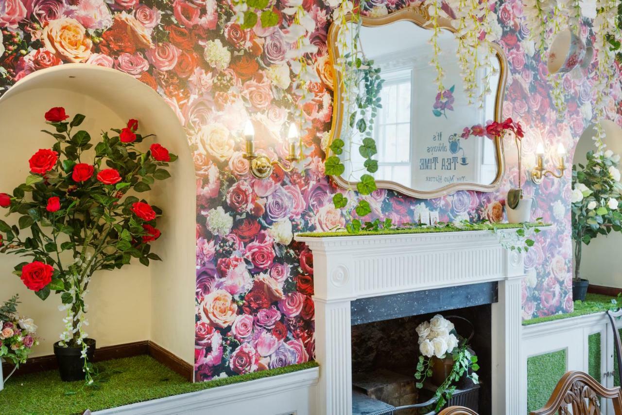 The Wonderland Townhouse - Alice In Wonderland 7Bdr Home Бат Экстерьер фото